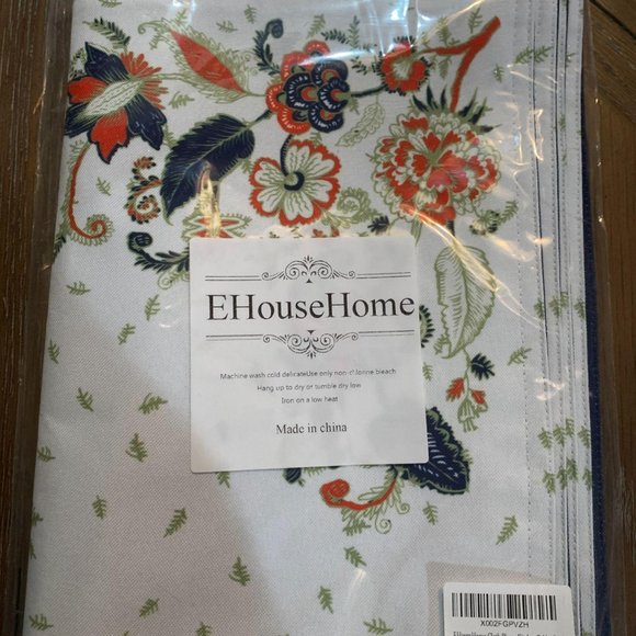Other - EHouseHome Floral Cloth Placemat